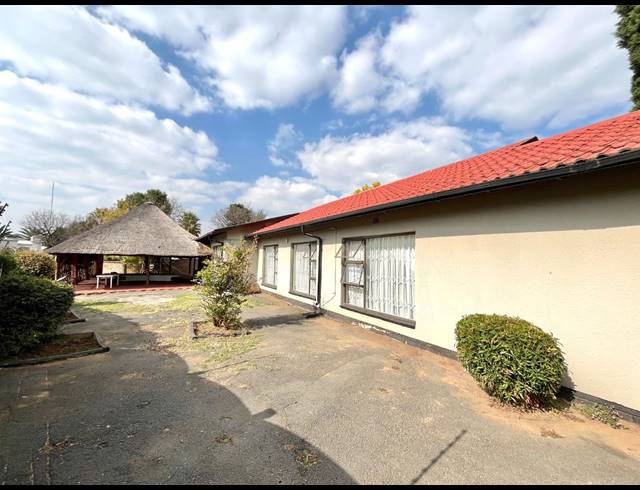 4 BEDROOM HOUSE FOR SALE IN RIDGEWAY
